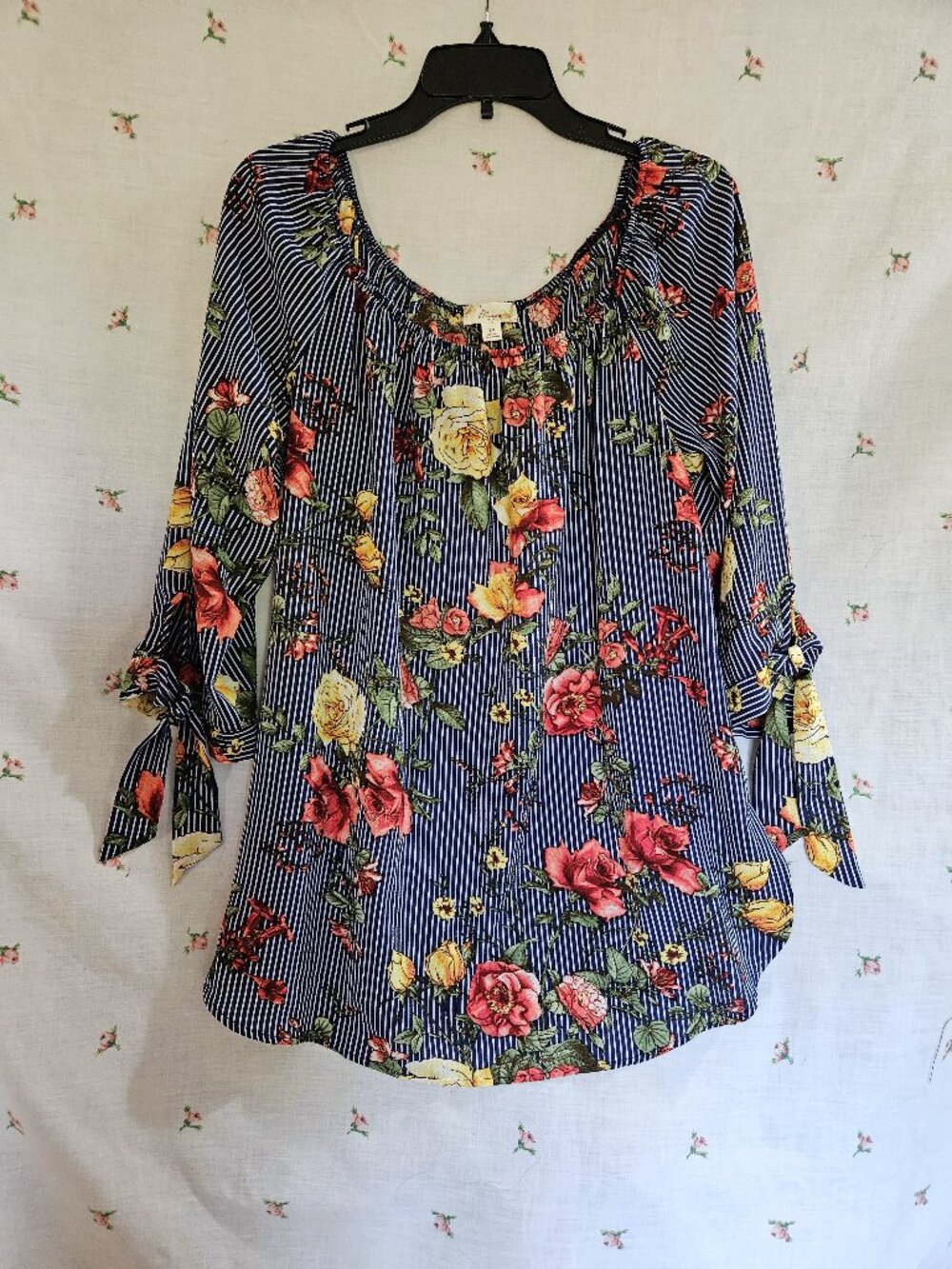 Size 1X Off Shoulder Tie Sleeve Blouse